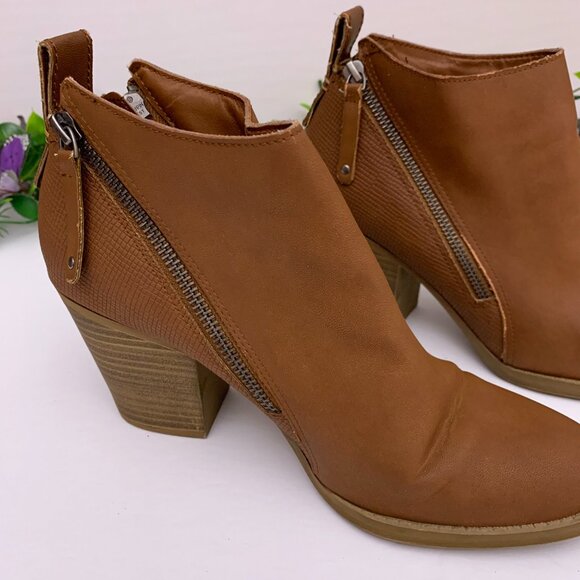 DV‎ Dolce Vita Brown Heeled Ankle Boot size 9 - Picture 6 of 14